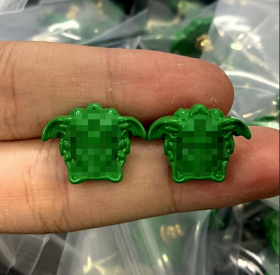 

New Fashion Ear Studs Greece Meander pattern Medusa portrait sculpture pendant women men earring Brass 18K gold plated ladies Ear clip-ons Designer Jewelry VerE-03