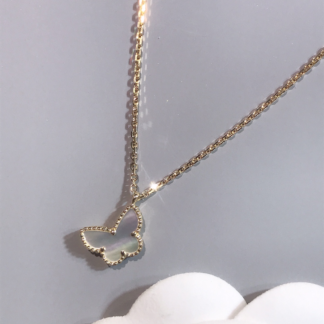 

Fashion Classic4/Four Leaf Clover Butterfly Necklaces Pendants Mother-of-Pearl Stainless Steel Plated 18K for Women&Girl Valentine's Mother's Day Engagement