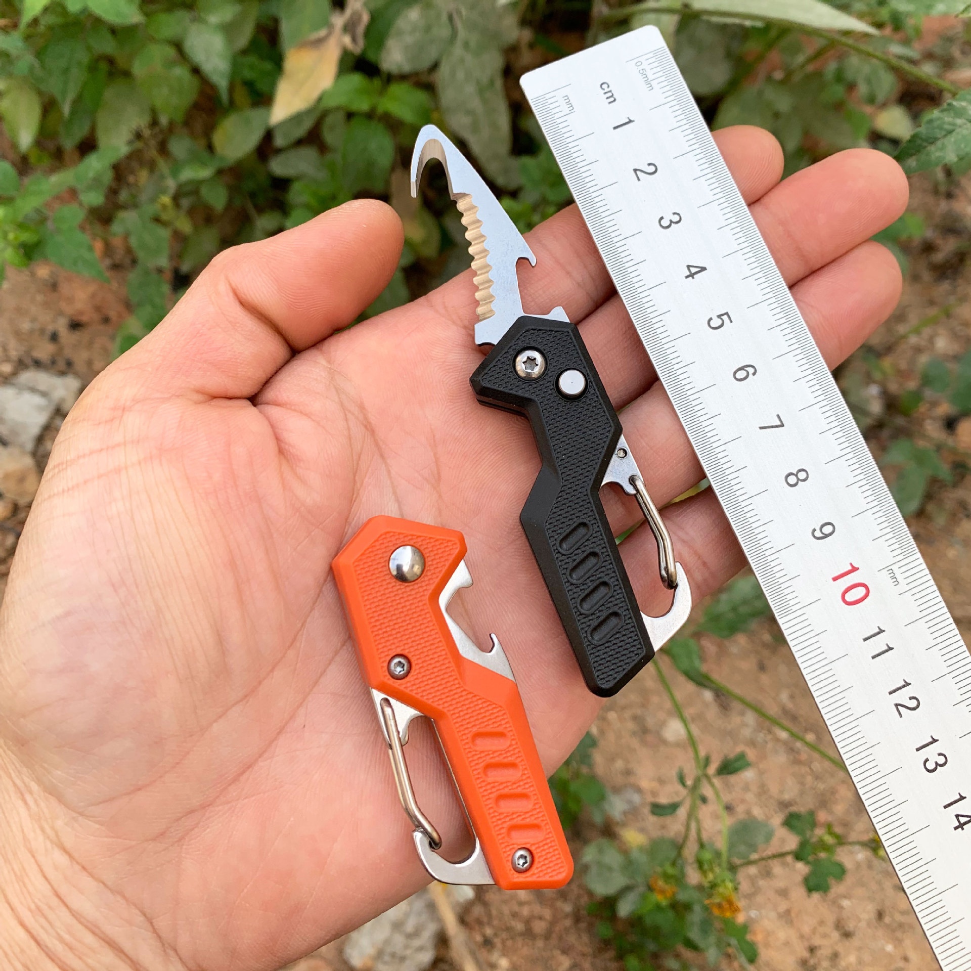 

Folding Knife ABS Handle Keychain Serrated Draw Open Box Outdoor edc Portable Folding multitool Knife