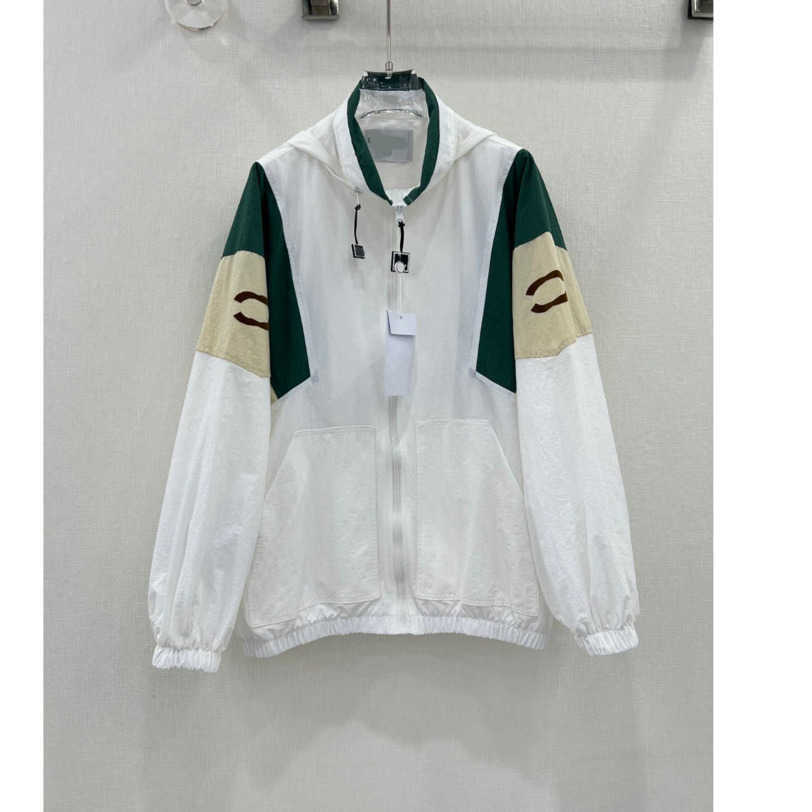 

23ss Suntan prevention coat Women coat womens jacket womens designer clothing Color matching hooded windbreaker zipper Coat High quality Women Clothes a1, 12