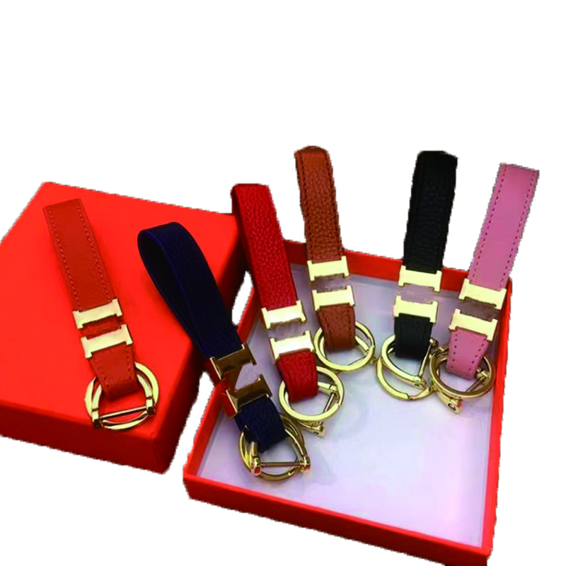 

Designer keychain Luxury designer brand keychain Men's car keychain Women's buckle keychain Bag charm Gift
