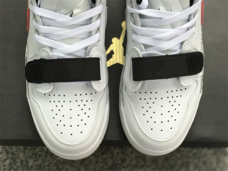 

2023 Basketball Shoes Jumpman Legacy 312 Nrg Hot Lava Blanc Noir Orange OG COURTSIDE 23 Silver White Light Grey 3s Outdoor Running Trainers Sneakers With Box