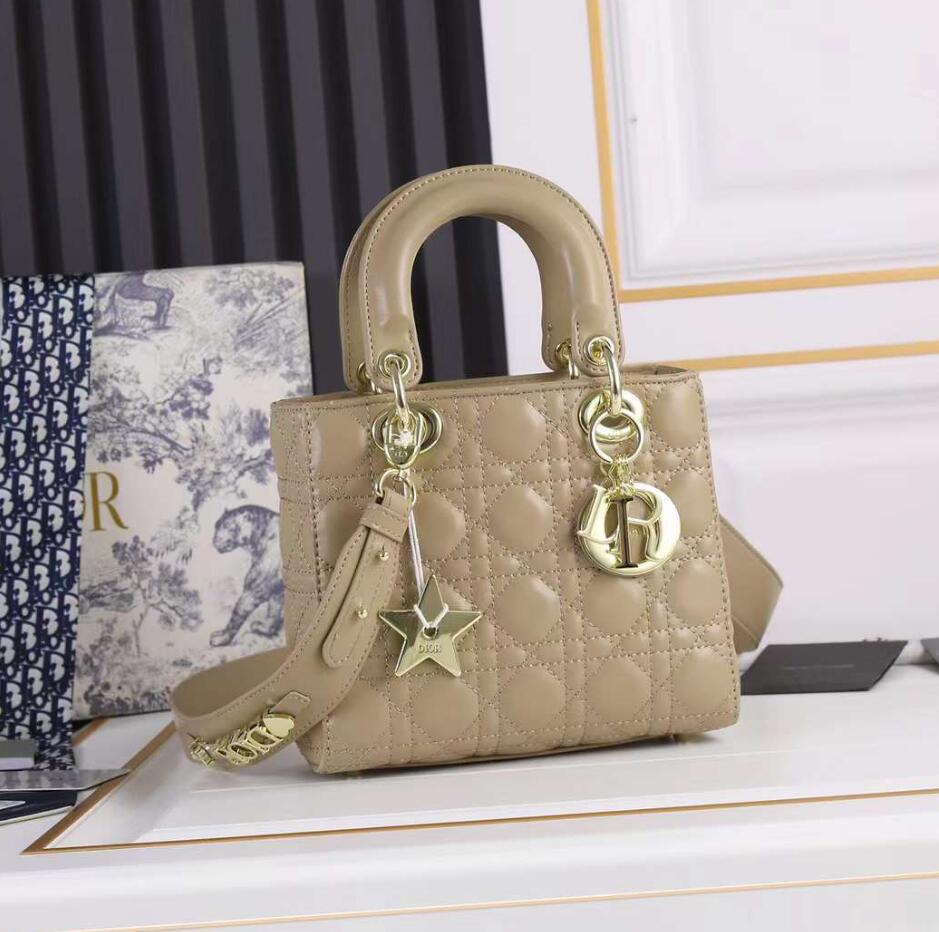 

LADY DIOR MY ABCDIOR handbag Saddles bag with Strap Designer Bag backpacks Tote Wallet Metal pendant Purses Top Shoulder bags Womens Crossbody Handbags, Red