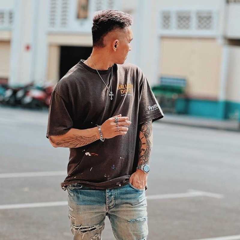 

Fashion Designer Clothing Tees Rock Tshirt Galleryes Depts Fog Tokyo Exclusive Hand Painted Speckler Graffiti Print T-shirt Made of Pure Cotton Tee Men Women, Rice apricot color