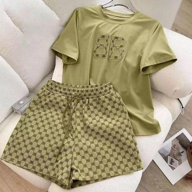 

Brand Women Letter Tracksuits Summer 2 Piece Sets Short Sleeve T-Shirt Shorts Fashion Sports Suit Crew Neck Outfits Pullover Jogging Suit, 02