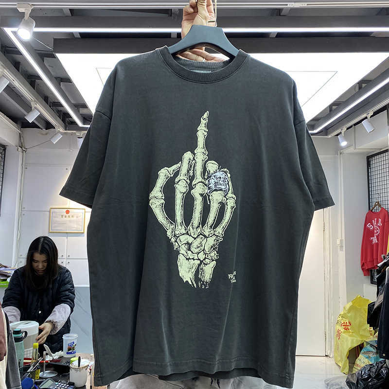 

Fashion Designer Clothing Tees Rock Tshirt Galleryes Depts High Street Skeleton Gold Finger Worn Short Sleeve Loose Summer T-shirt Streetwear Hip hop TShirts, Dark gray