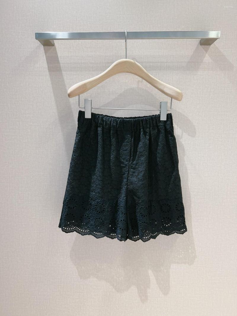 

Women' Shorts Courtly Style Hollowed Out Embroidered, Black