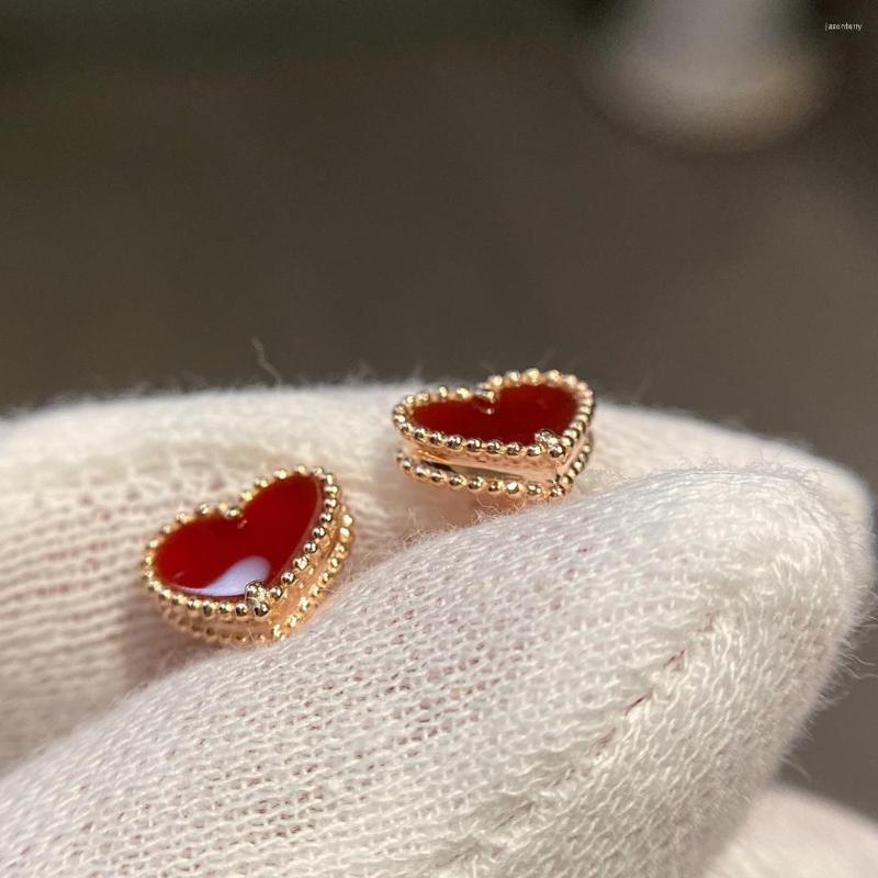 

Stud Earrings 2023 Love Classic Fashion Versatile Lovely Red Chalcedony Electroplating Thick Gold High Quality
