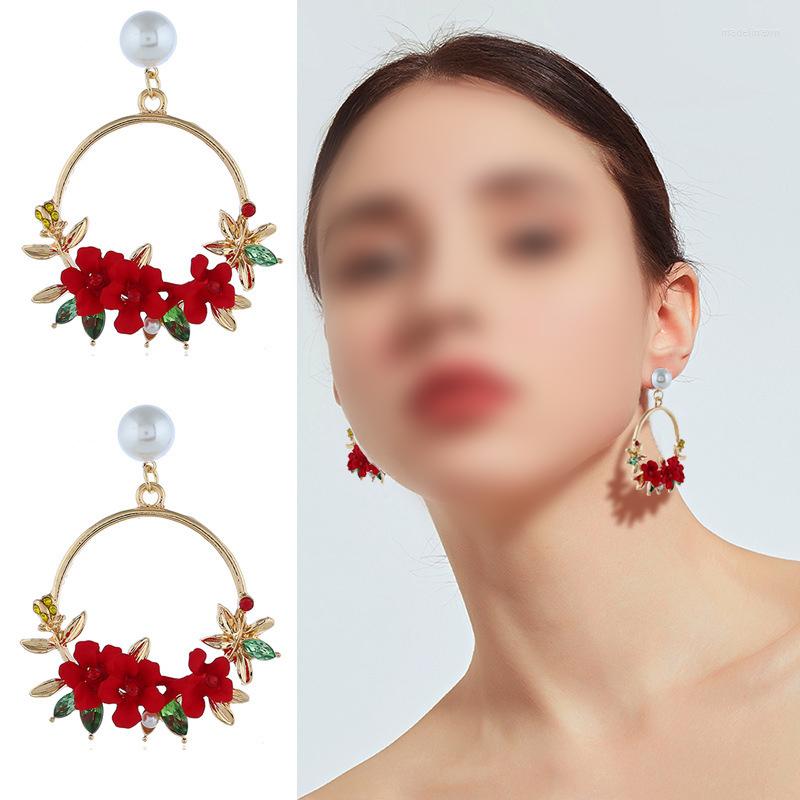 

Stud Earrings 2023 Fashion Temperament Sweet Pearl All-match Flower Women Jewelry Accessories Gift