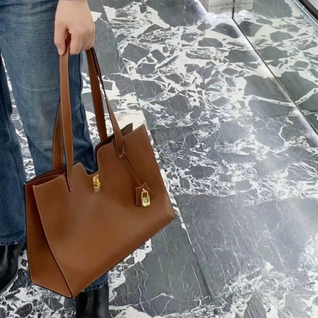 

Designer Bags Pack 2023 New Tote Bags Shoulder Backpack One Shoulder Handbag Fashion Trend Genuine Leather Women's Bag