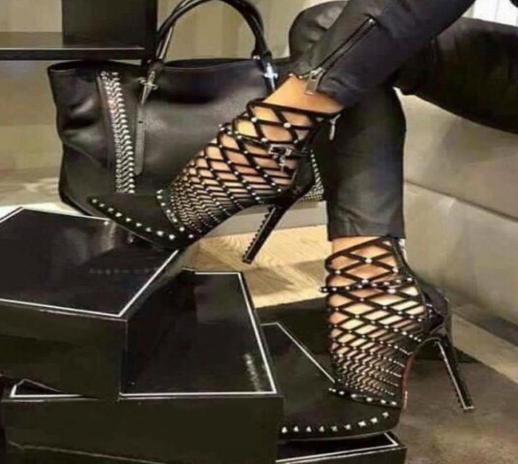 

Luxury Rivets Pumps Brand Designer Pumps Women Sandals High Heels Ladies Rivets Shoes 12cm Elegant black banquet shoe2334549