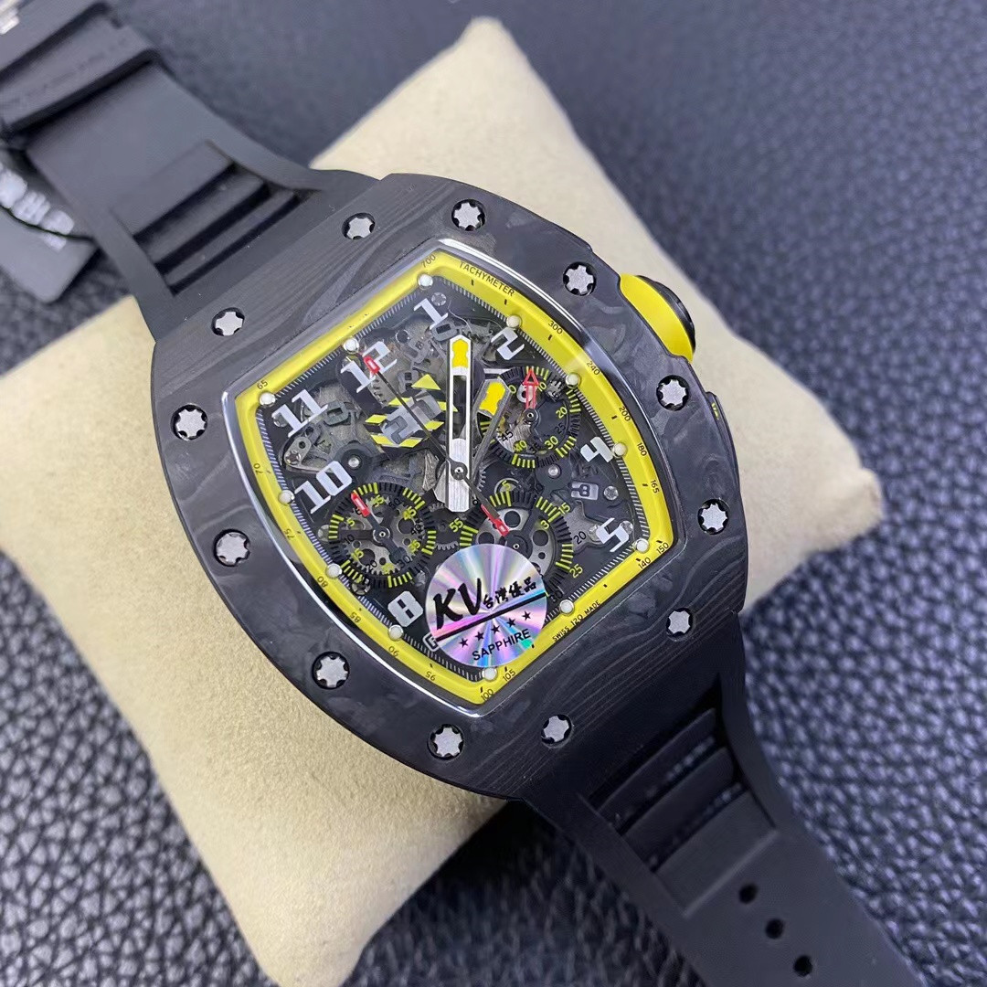 

KV watch RM011 RM11-03 V3 version is equipped with 7750 timing movement double calendar individual hopping function high density NTPT carbon fiber case, As shown