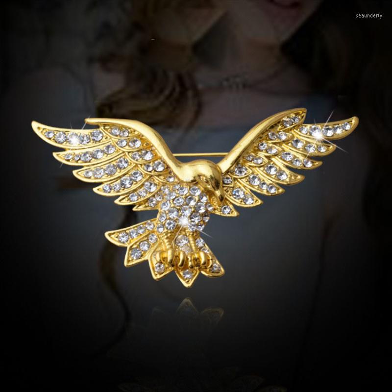 

Brooches High-end Animal Winged Eagle Brooch For Men Fashion Clothing Accessories Versatile Pin Silk Scarf Button Jewelry Gift
