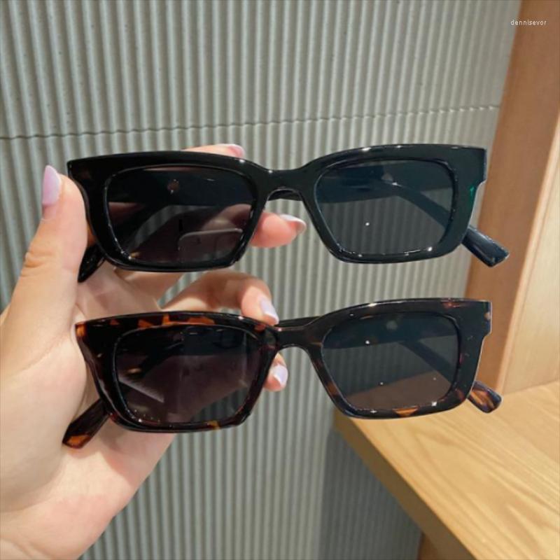 

Sunglasses Small Rectangle Women Vintage Brand Designer Narrow Square Sun Glasses Unique Korea Luxury Shades Female Travel Oculo