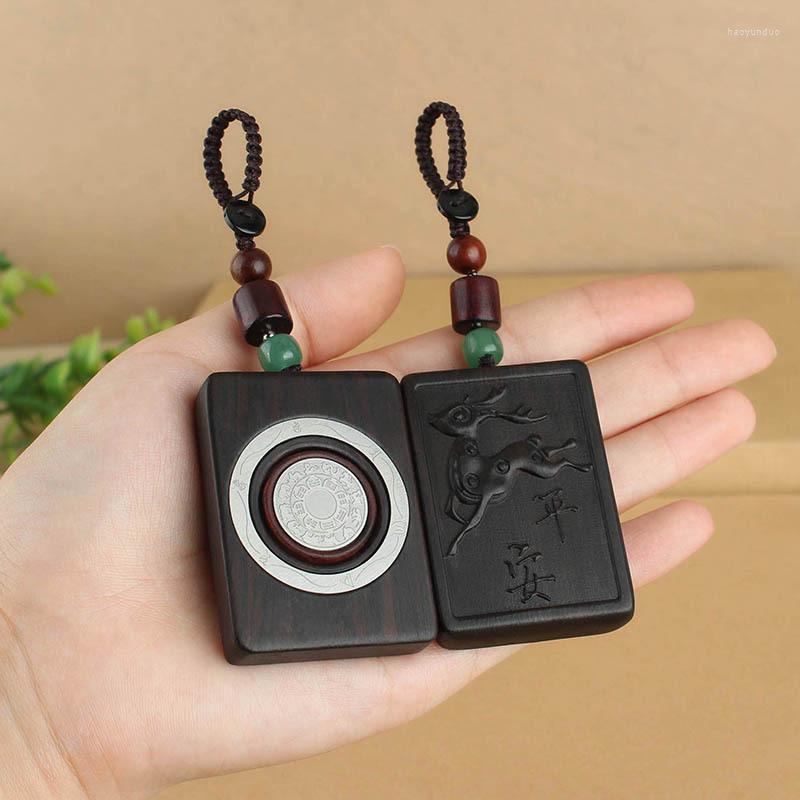 

Keychains Natural Sandalwood Buddhist Wood Key Buckle Chinese Style 12 Zodiac Animal Keychain High Quality Rosewood Rotate Car Ring