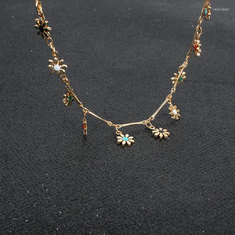 

Chains Fashion Minimalist Jewelry Colored Small Flower Necklace Charm Pendant Sexy Clavicle Chain For Girlfriend And Family Gift