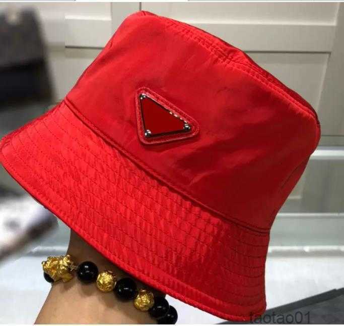 

Luxury Nylon Bucket Hat for Men and Women High Quality Designer Ladies Mens Spring Summer Colorful Red Leather Metal Sun Hats New Fisherman Caps Giftsebqp