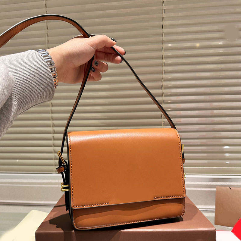 

Flap Crossbody Bag Unisex Handbags Underarm Shoulder Bag Hasp Hardware Messenger Purse Soft Flap Leather Wallet Lady Fashion Letters Adjustable Belt Strap, Black
