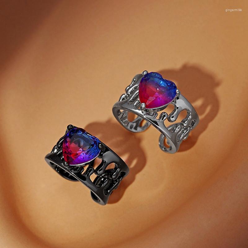 

Cluster Rings Exquisite Creative Hollow Light Discoloration Love Semi-Precious Stone Ring Men's And Women's Fashion Jewelry