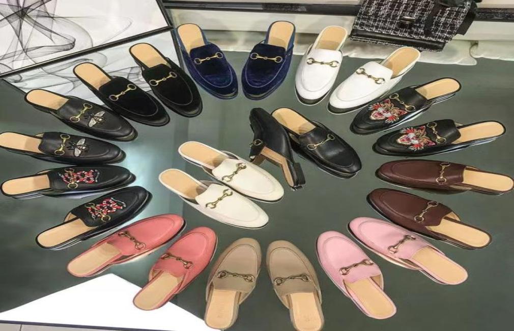 

100 Leather men slippers soft cowhide Lazy women shoes slides Metal black buckle beach Mules Round toe backless Princetown Classi6855054, Watermelon