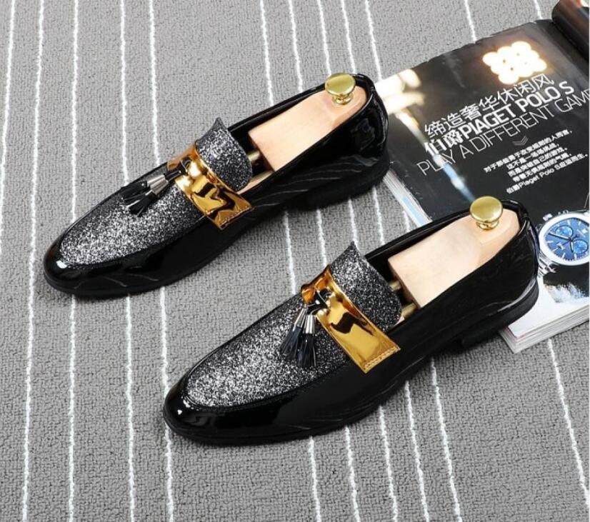 

Fashion Casual Formal For Men Black Genuine Leather Tassel Men Wedding Shoes Gold Metallic Mens Studded Loafers AXX6137856380