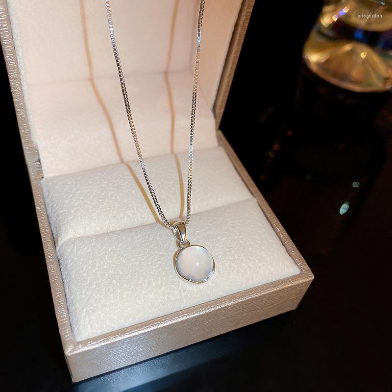 

Choker KAITIN Round Agate Pendant Necklace Simple Fashionable High-end Collarbone Chain Versatile Geometric Neck Accessories