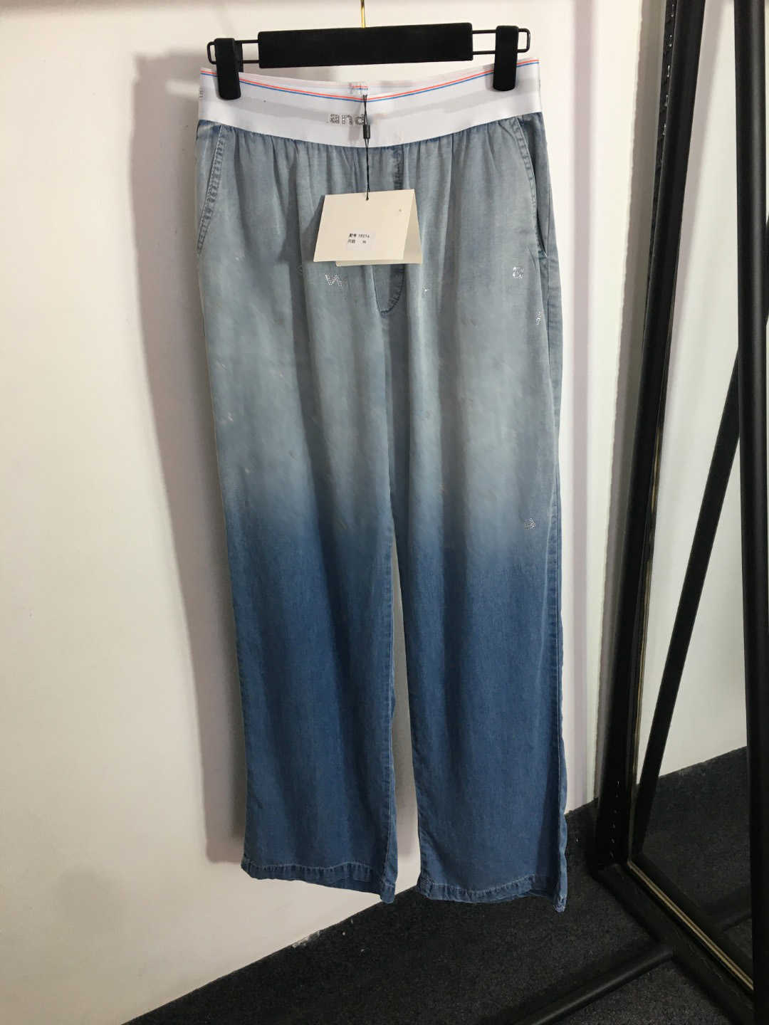 

23ss Womens Pants designer women jeans Denim jeans Gradient color hot drill letter webbing high waist wide leg denim pants high quality womens clothing