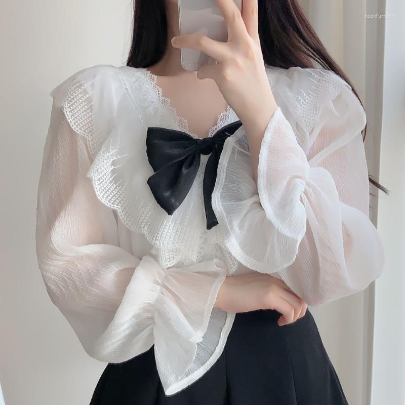 

Women's Blouses Korean Version Of French Court Sweet Doll Collar Bow Detachable Shirt Lace Blouse Female 99b 416-19, White