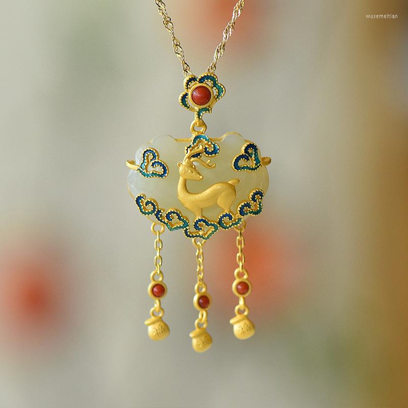 

Pendant Necklaces Heritage Ancient Style Gold-Plated Inlaid Imitation Natural Hetian Jade Enamel One Deer Have You Lock Of Good Wishes