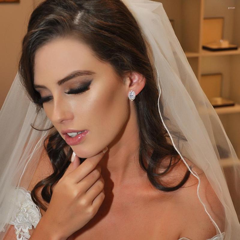 

Stud Earrings Huitan Creative Shape For Women Luxury Paved Marquise Cubic Zirconia Crystal Piercing Statement Jewelry