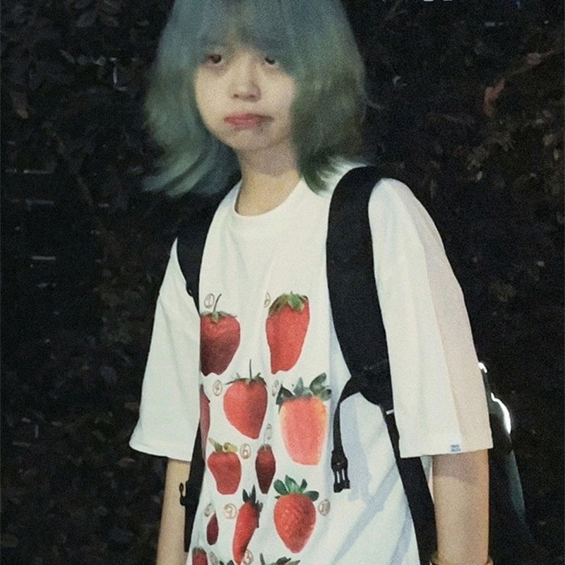 

Women's TShirt Y2k Aesthetics Tshirt Grunge Strawberry Print Harajuku Graphic Tee Shirt Korean Fashion Oversized Tops Short Sleeve Streetwear 230419, Beige