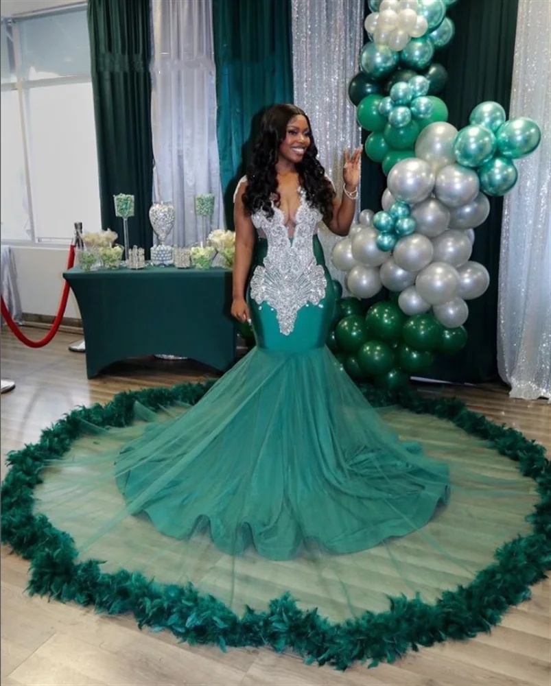 Green Per O Col Long Robe de bal pour les filles noires Boue de fête d'anniversaire en cristal Robes de soirée Robes de soirée Robe de Bal