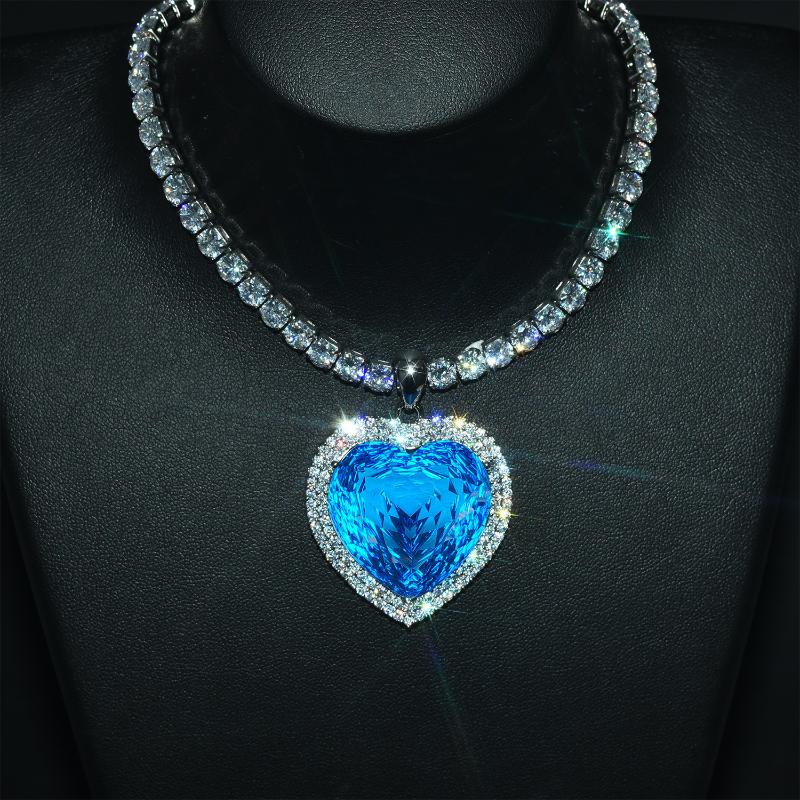 

Pendant Necklaces Fashion Ocean Heart Necklace Inlay With Blue Cubic Zircon Women's Wedding Engagement Luxury Aesthetic Jewelry