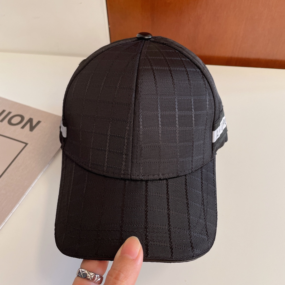 

Fashion Ball Caps Letter Designer Ball Caps for Woman Casual Sports Caps Sunshade Hat Fashion Accessories, Black