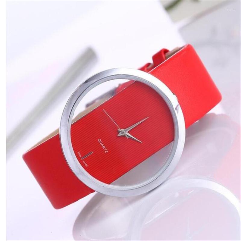 

Wristwatches Leather Quartz Watch Lady Watches Women Luxury Antique Stylish Round Dress Relogio Feminino Montre Femme Gifts For, Red
