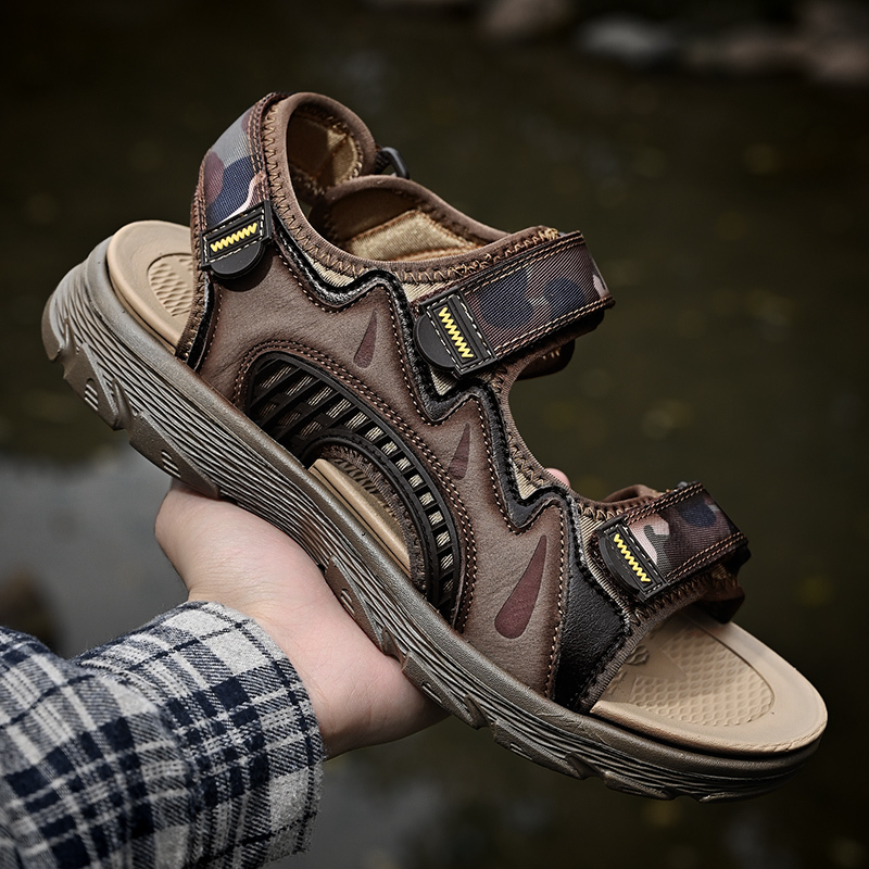 

Sandals New Outdoor Men Sandals Summer Ultralight Soft Soled Walking Casual Shoes Designer Slippers Hiking Trekking Shoes Men Beach 230420, 2303-black