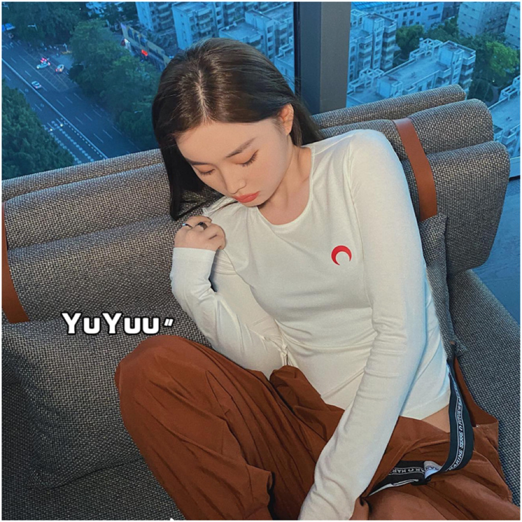 

Summer Women T Shirt Designer Moon Print T Shirt Lady Round Neck Long Sleeves Tops Sexy Slim Skinny Tee, Black