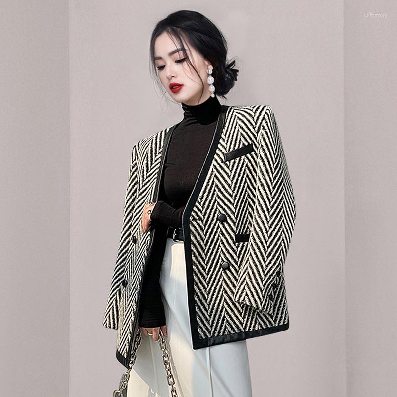 

Women' Jackets High Quality Autumn Winter Striped Tweed Jacket Coat Fashion Design Women V Neck Double-Breasted Woolen British Outerwear, Black