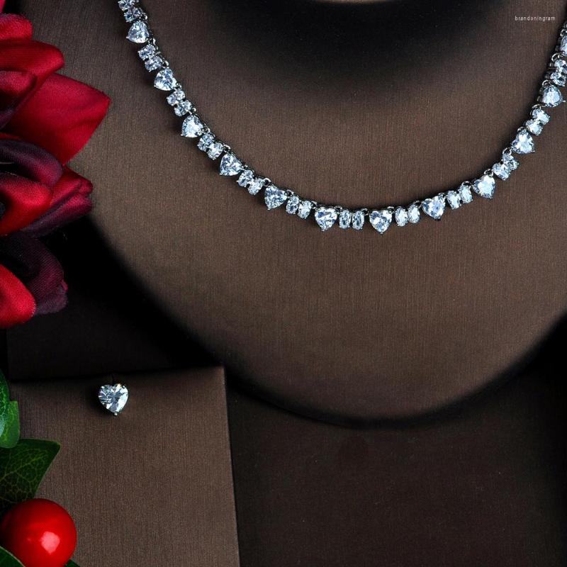 

Necklace Earrings Set Fashion Sparkling Heart Shape Clear Cubic Zircon For Women Wedding Dress Accessories Wholsales N-566, Picture shown