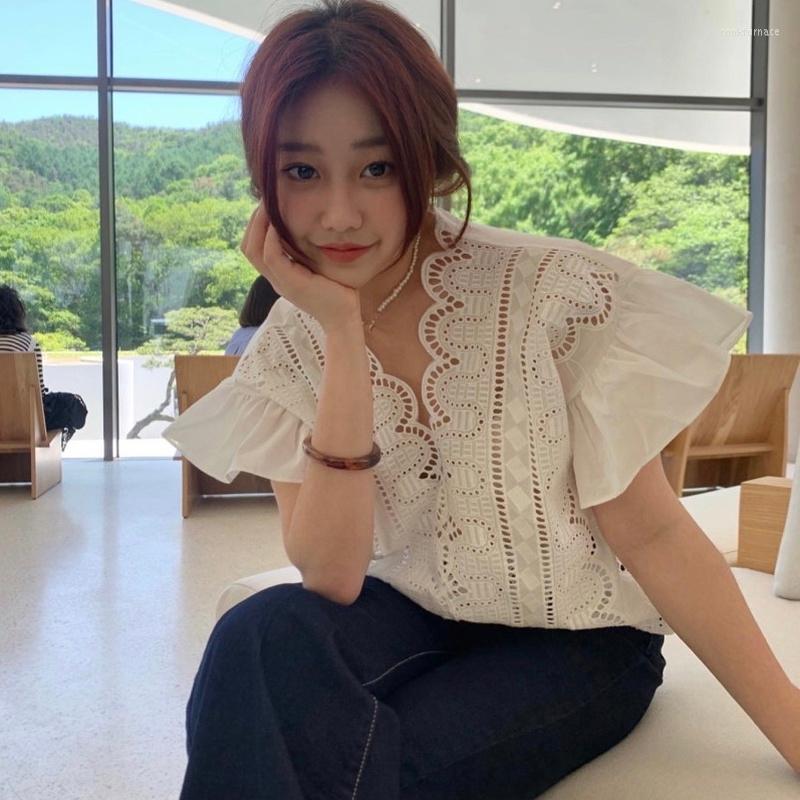 

Women's Blouses 2023 Summer Korean Fashion Elegant Women Blouse Lace V-neck Ruffles Flying Sleeve Shirts Solid All-match Design Woman Tops, White
