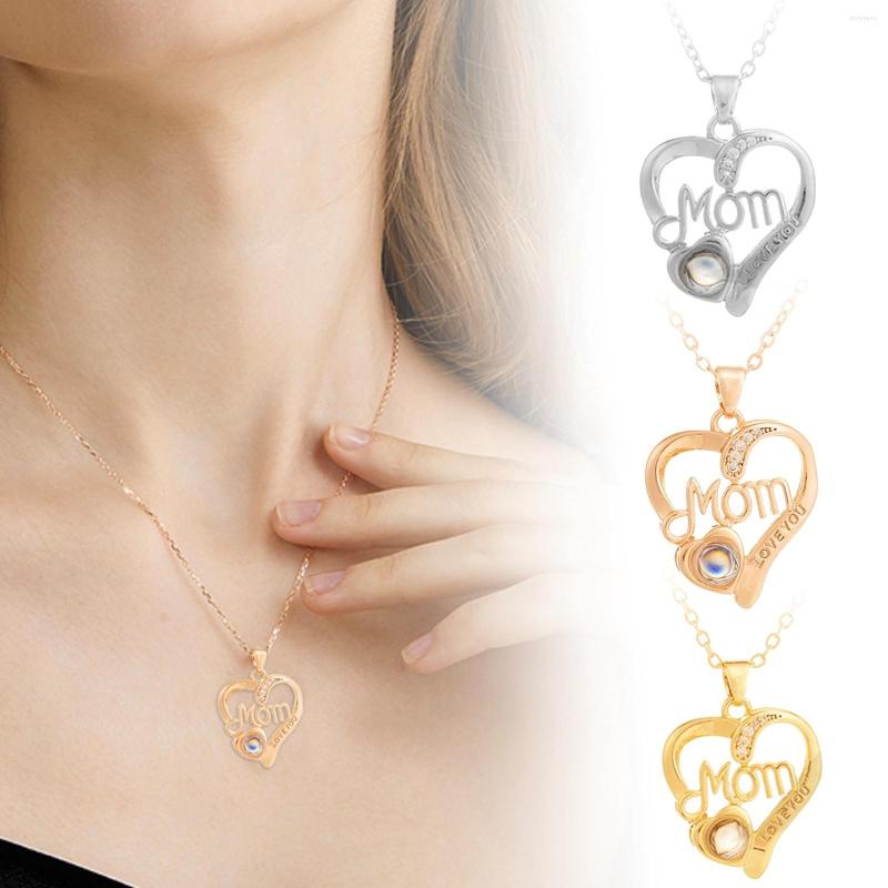 

Pendant Necklaces Fashion Mom Heart Shaped Gemstone Diamond Necklace Silver Plated Zircon For Mother's Day