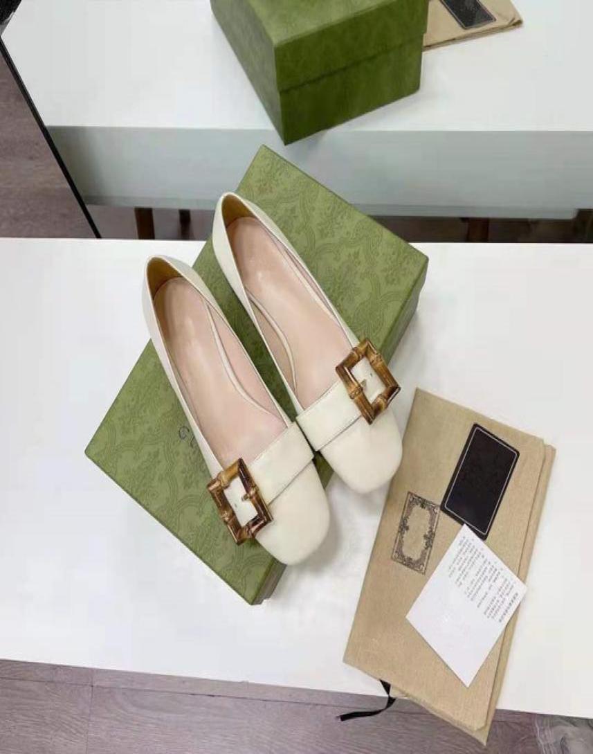 

Leather bamboo buckle womens shoe 2021 summer and autumn new squares head retro thick heels women single shoes2916927, White