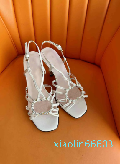 

Luxury Designer Comfortable Sandals Fashion High-quality Slippers channel Women's Casual Sandals K06