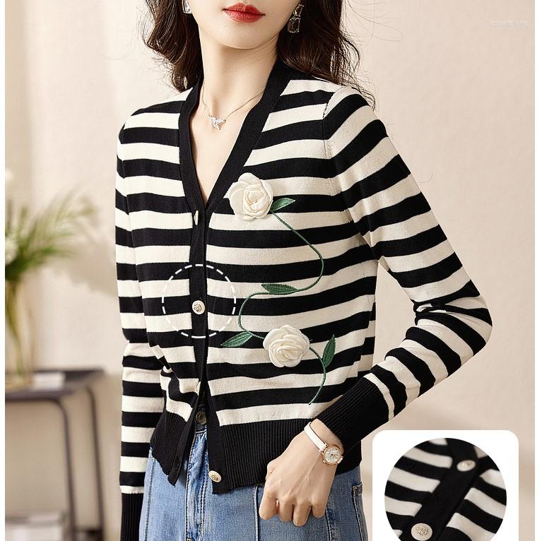 

Women's Knits Flower Embroidery Striped Knit Sweater Knitwear Women Long Sleeve V-neck Cardigans Tops Fashion Elegant Vintage Ladies Jumpers