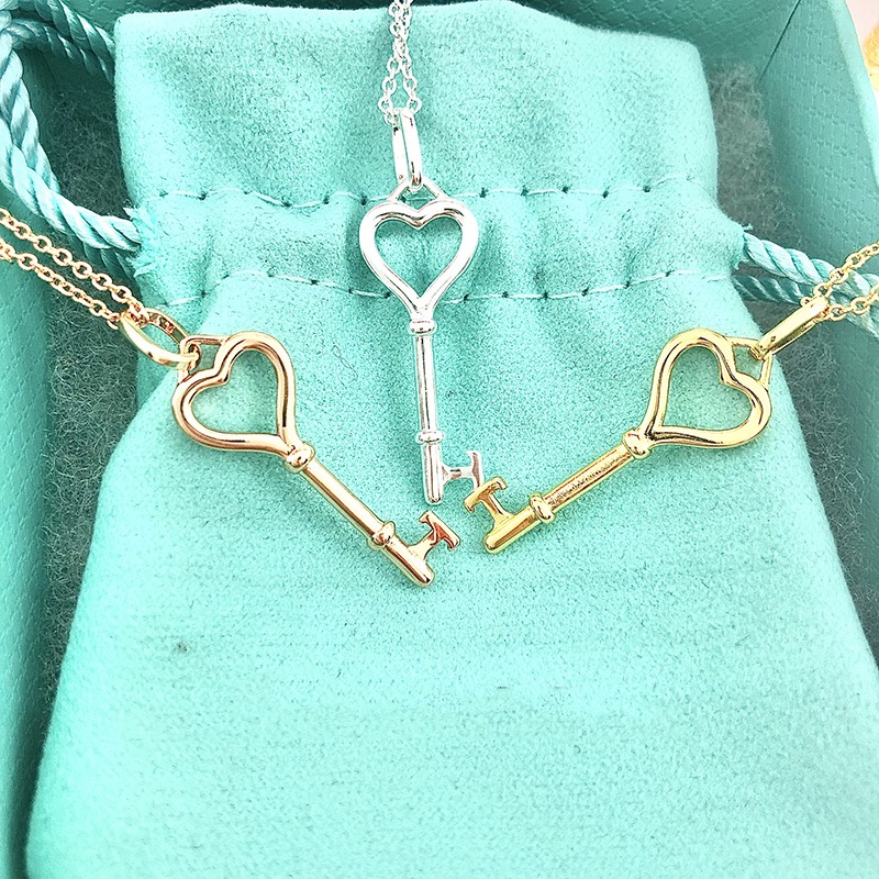 

initial designer luxury heart pendant necklaces women Holiday commemorative Valentine's gift Fashion brand jewelry with gift box