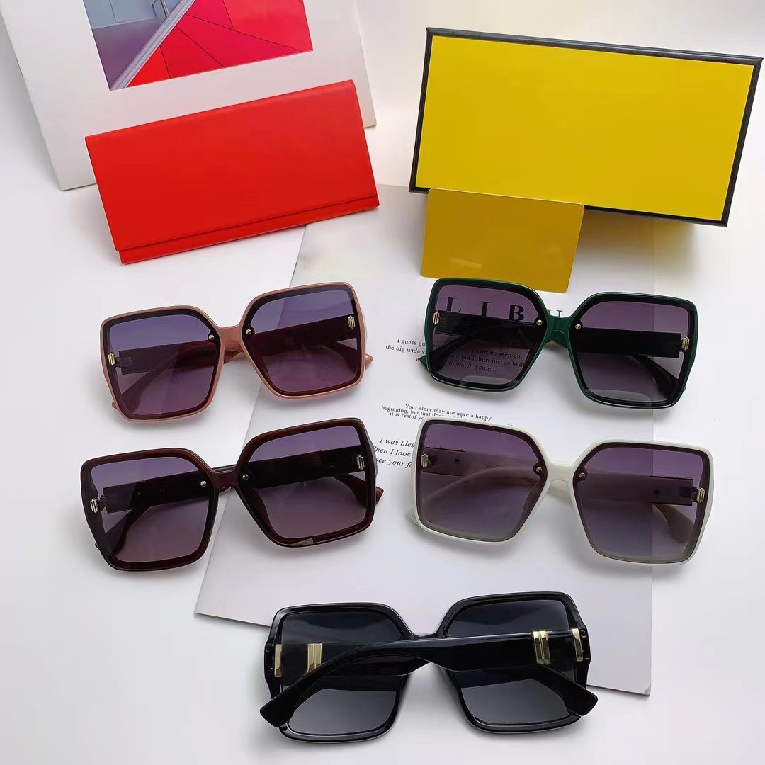 

Summer beach glasses designer luxury Sunglasses For men sunglasses for WoMen Style Anti-Ultraviolet Shield Plate Square One-Piece Full Matte Frame