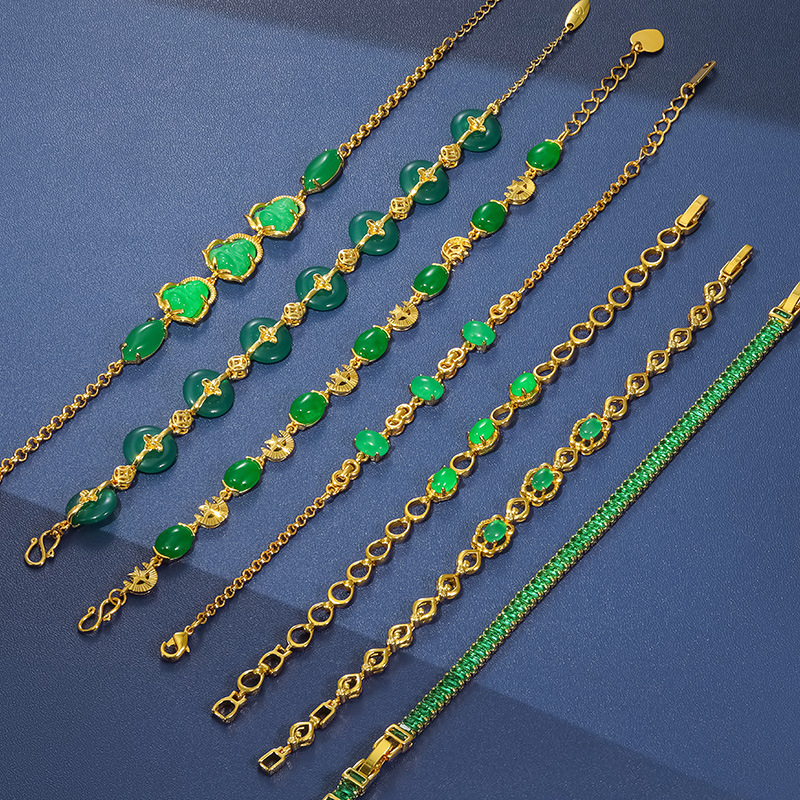 

Designer bracelet fashion artificial Malay jade retro female style emerald niche design sense bracelet