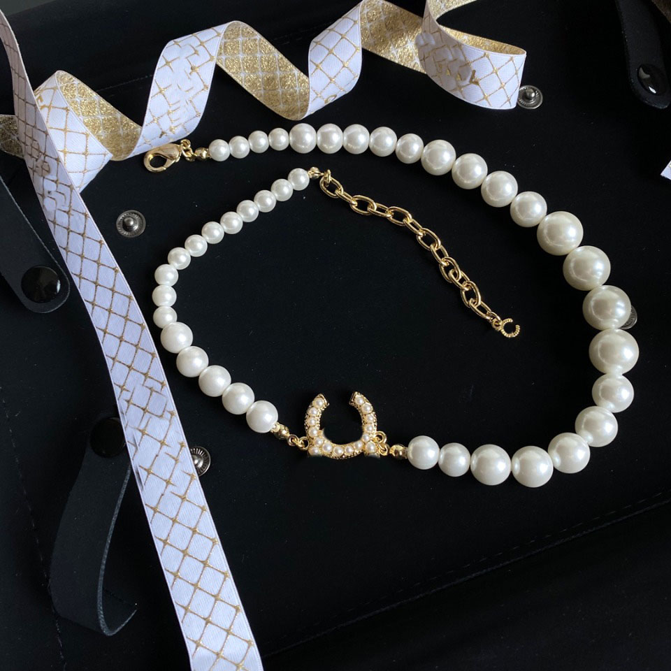 

Women Fashion Designer Necklaces Pearl Chain Choker 18K Gold Plated Brass Copper C-Letter Pendant Crystal Statement Never Fading Wedding Jewelry B003