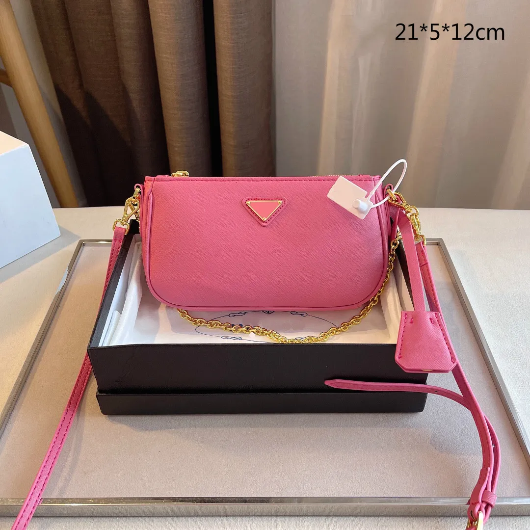 

2023 Designers Crossbody Chain Bags Luxurys Women Purses Small Handbags with Triangle Fashion Lady Underarm Bag Cute Totes PD21071302