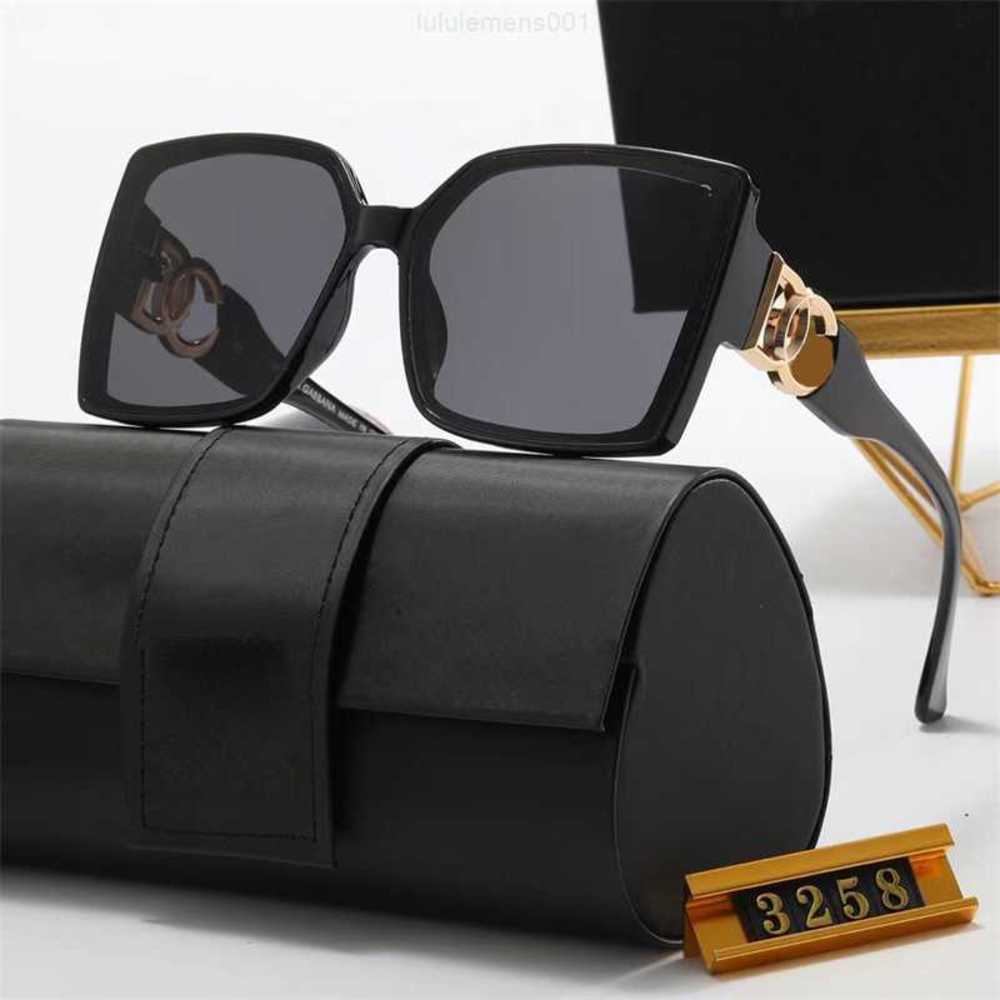 

Sunglasses Fashion Designer Polarized Glasses Outdoor Shades Pc Farme Classic Ladies Luxury Sunglass Mirrors for Women Menx2a4